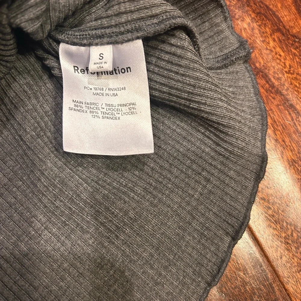 Reformation Jennie small chic ribbed ruched Long Sleeve smoke grey mini Dress - Picture 3 of 4